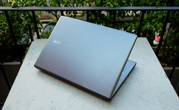 Thiết kế vẻ ngoài đơn giản cùng bộ khung cứng cáp