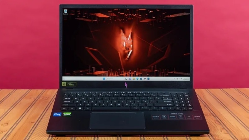 Acer Nitro V 15 ANV 15-51- 73B9