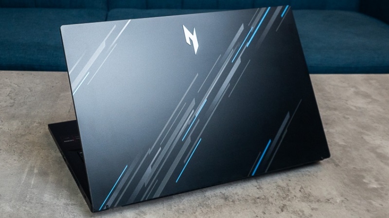 Acer Nitro V 15 ANV 15-51- 73B9