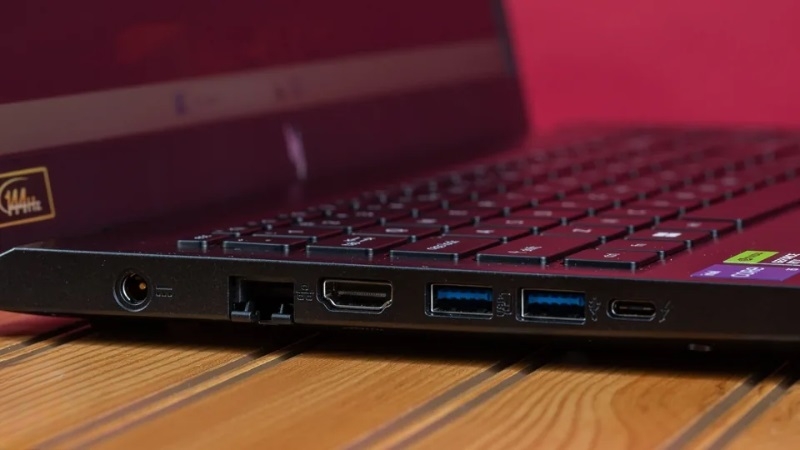 Acer Nitro V 15 ANV 15-51- 73B9