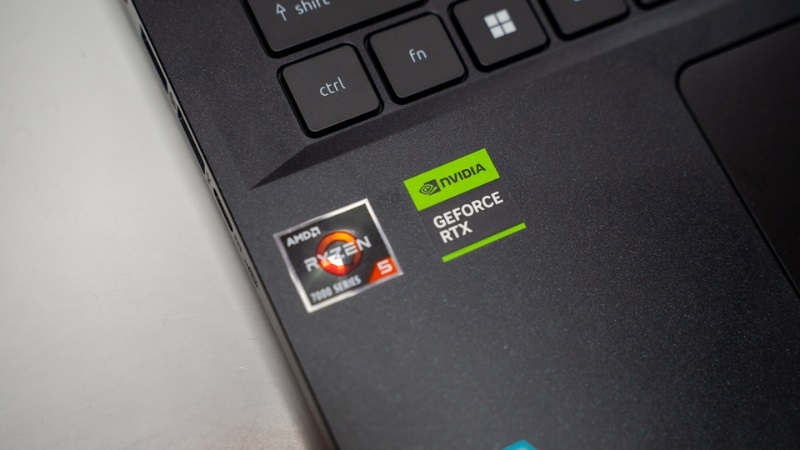 Acer Nitro V ANV15-41-R2UP - Laptop Gaming Giá Rẻ Đáng Tin Cậy Năm 2025