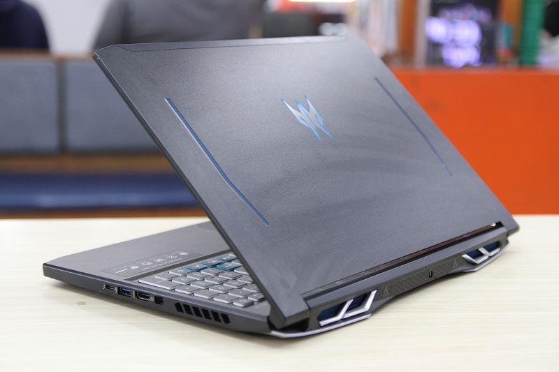 acer-predator-helios-300