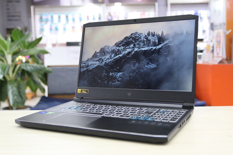 acer-predator-helios-300