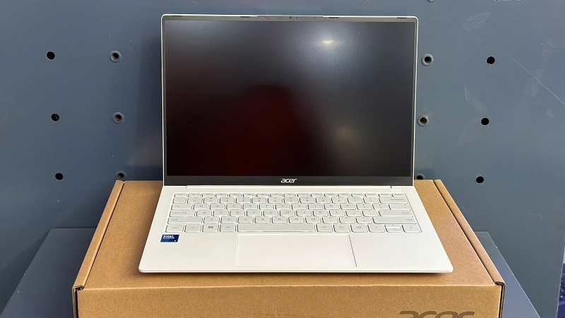 Acer Swift SFA14-77-5WU2