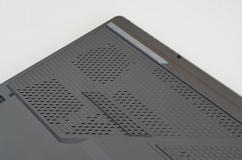 asus-gaming-rox-strix-g513qc-ht015t