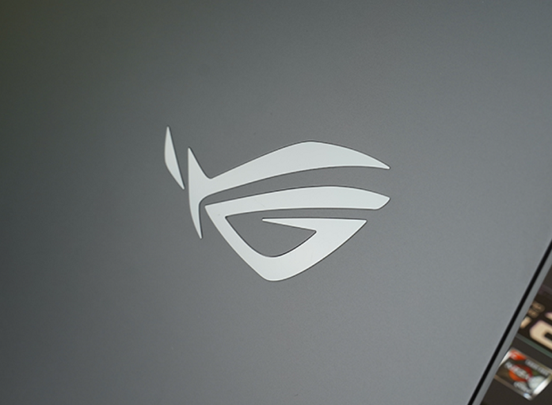 asus-gaming-rox-strix-g513qc-ht015t