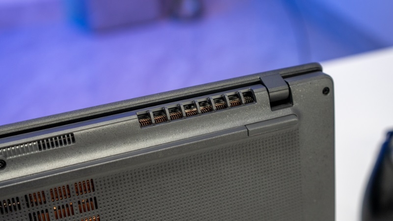 ASUS Gaming V16 V3607VU-RP192W - Laptop Gaming Thế Hệ Mới Đáng Đầu Tư Năm 2025