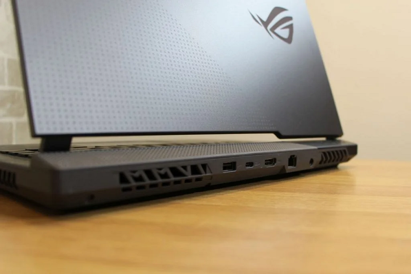 asus-rog-strix-g15-g513qr-es96