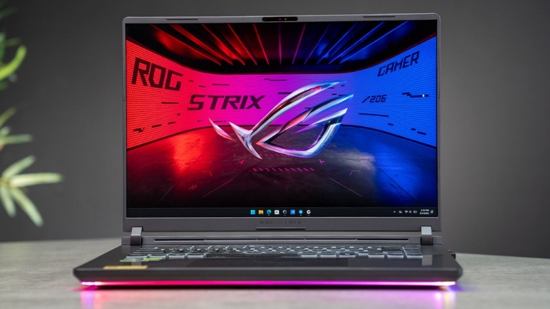 Asus ROG Strix G16 G615 2025