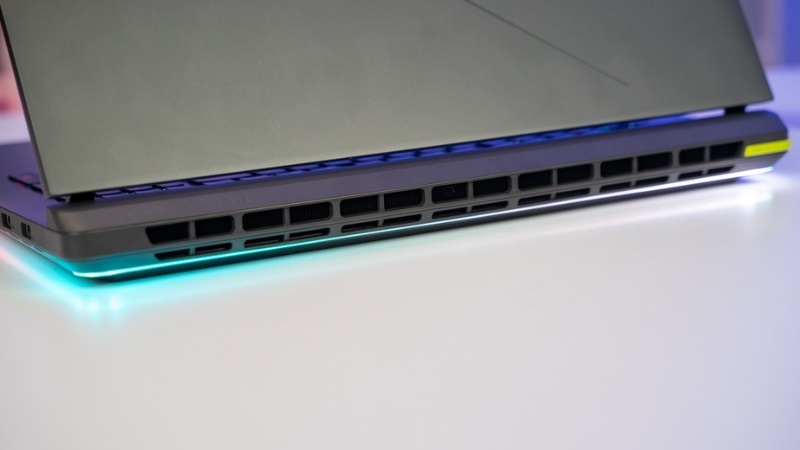 Asus ROG Strix G18 G815LP-S9102W - Sức Mạnh Gaming Thế Hệ Mới