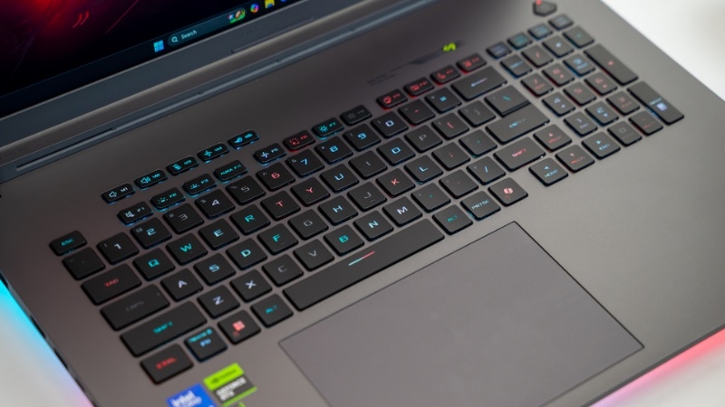 Asus ROG Strix G18 G815LP-S9102W - Sức Mạnh Gaming Thế Hệ Mới