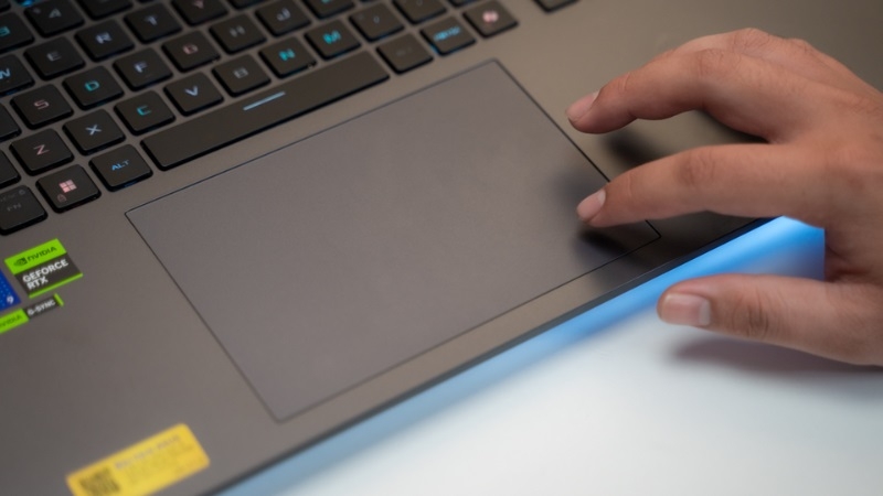 Asus ROG Strix G18 G815LP-S9102W - Sức Mạnh Gaming Thế Hệ Mới