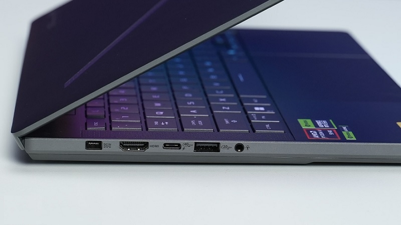 Asus ROG Zephyrus GA403WR-QS156WS