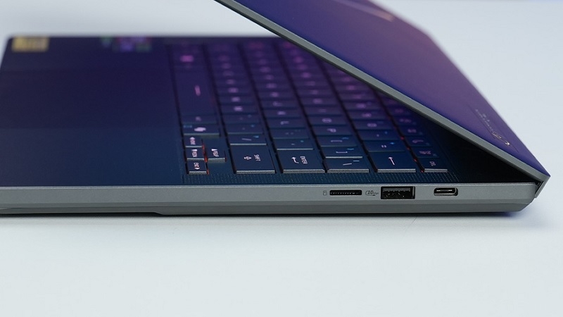 Asus ROG Zephyrus GA403WR-QS156WS