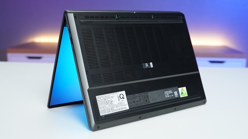 Asus ROG Zephyrus GA403WR-QS156WS