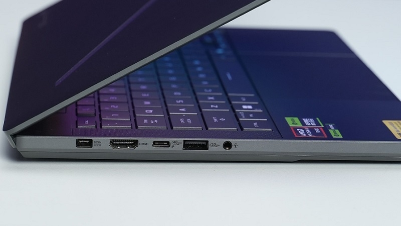 Asus ROG Zephyrus G14 GA403WW-QS145WS