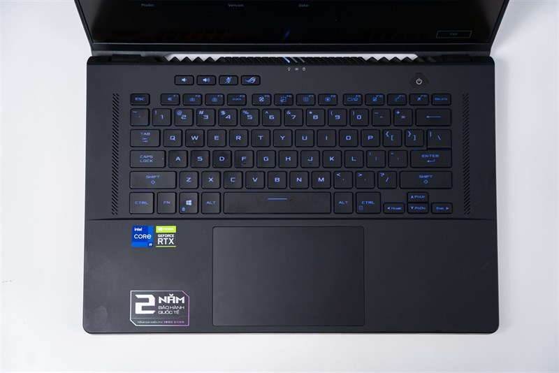 Asus Rog Zephyrus M16