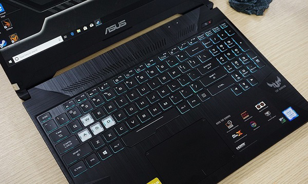 Bàn phím chuẩn gaming với thao tác linh hoạt
