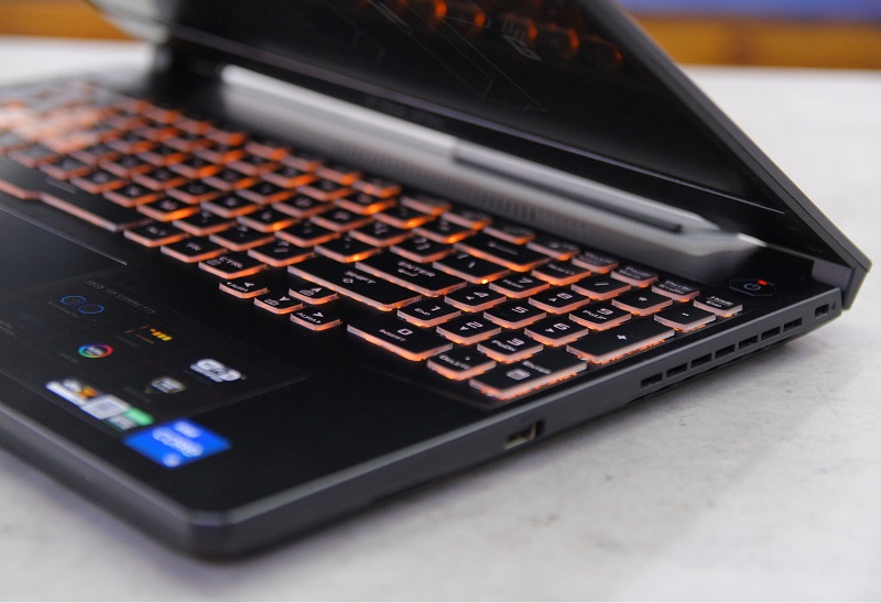 asus-tuf-fx506hcb-hn139t