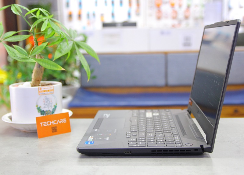 asus-tuf-fx506hcb-hn139t