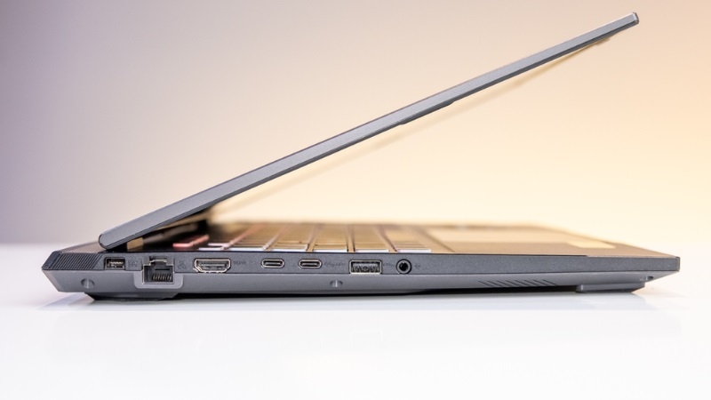 Asus TUF Gaming F16 FX608JHR-RV037W - Laptop Gaming Toàn Diện Cho Người Chơi Hiện Đại Asus TUF Gaming F16 FX608JHR-RV037W - Laptop Gaming Toàn Diện Cho Người Chơi Hiện Đại