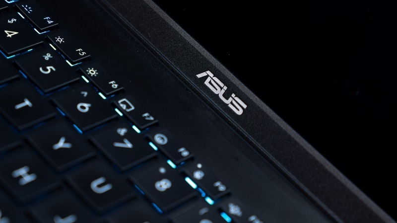 Laptop Asus Vivobook S 14 Q423SA-U5512 Laptop Asus Vivobook S 14 Q423SA-U5512