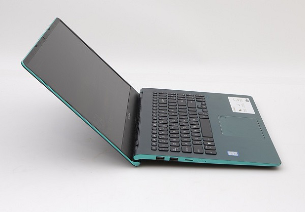 Cảm biến vân tay được tích hợp ngay ở trong touchpad