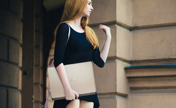 Touchpad phủ kính