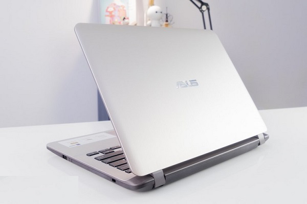 Asus X407UA BV344T