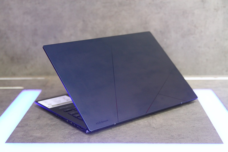 asus-zenbook-14-q409za