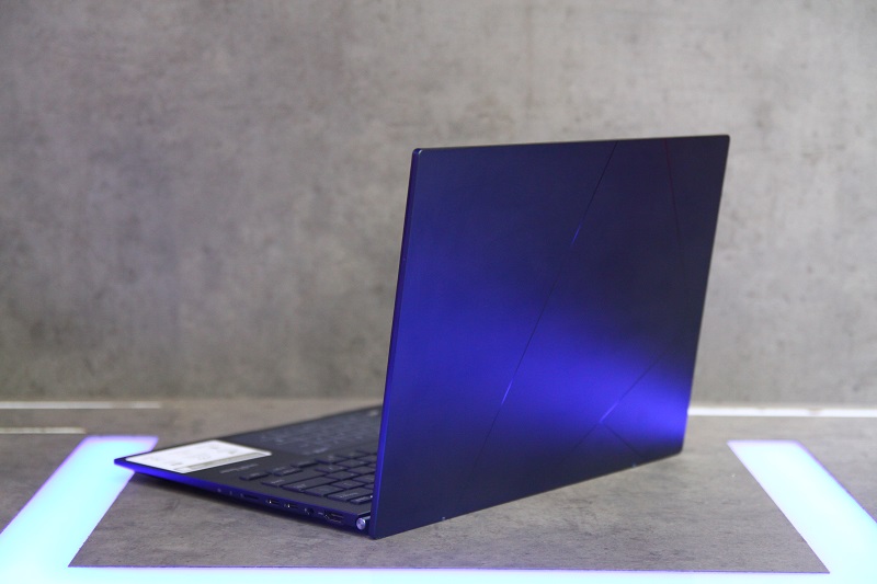 asus-zenbook-14-q409za