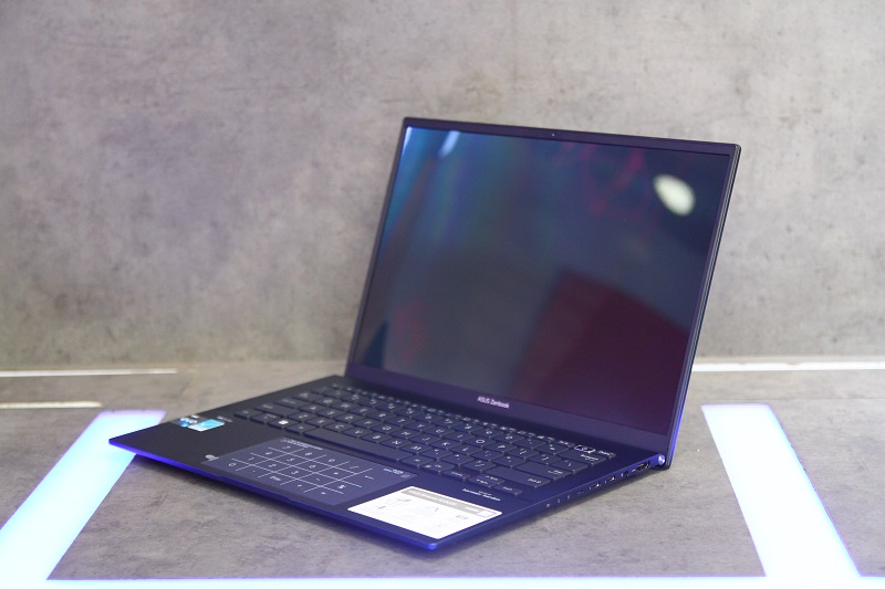 Asus Zenbook 14 Q409ZA