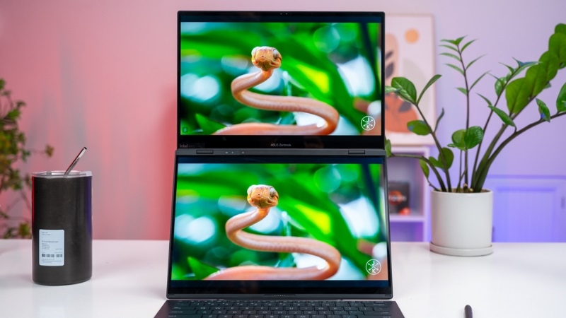 Thời lượng pin của dòng laptop Asus Zenbook Duo OLED UX8406MA-PZ142W