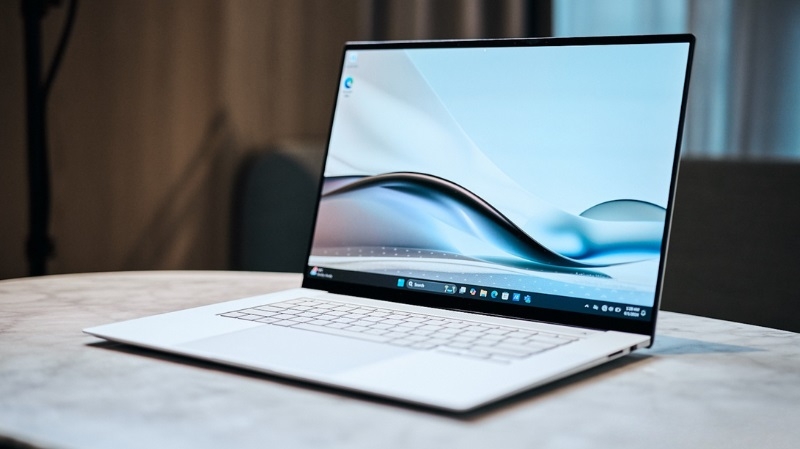 Laptop Asus Zenbook S16 UM5606MA