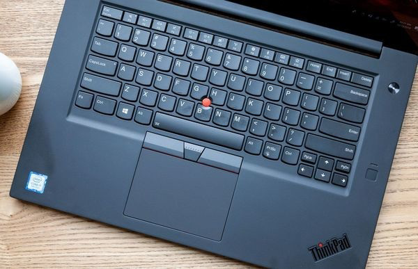 Trải nghiệm tuyệt vời về bàn phím và touchpad