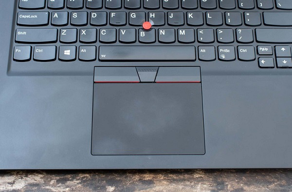 Bàn phím mang lại sự chuyển động thoải mái của các đầu ngón tay