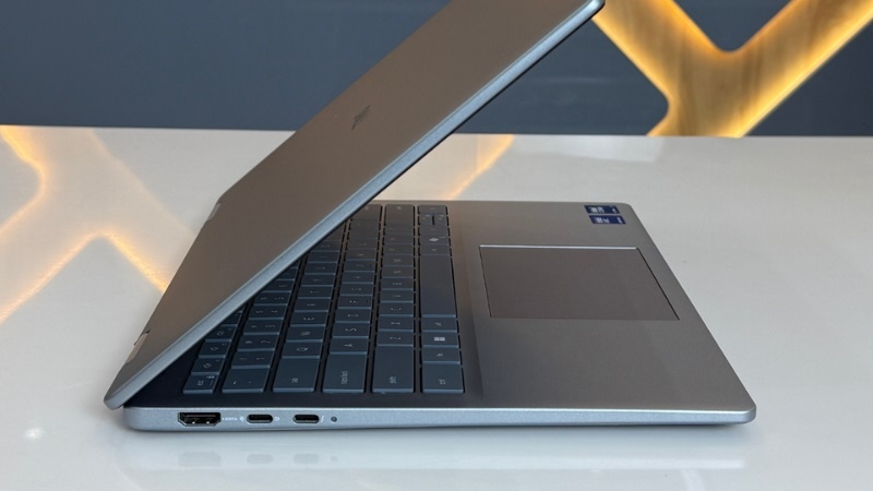 Laptop Dell 14 Plus 2in1 2025 LDB04255 Laptop Dell 14 Plus 2in1 2025 LDB04255