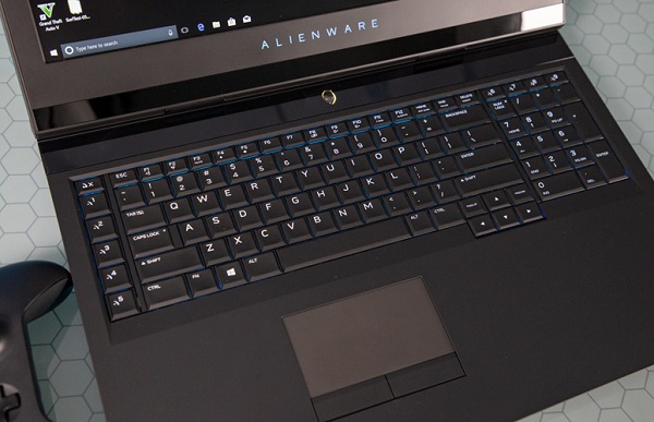 Dell Alienware 17 R5