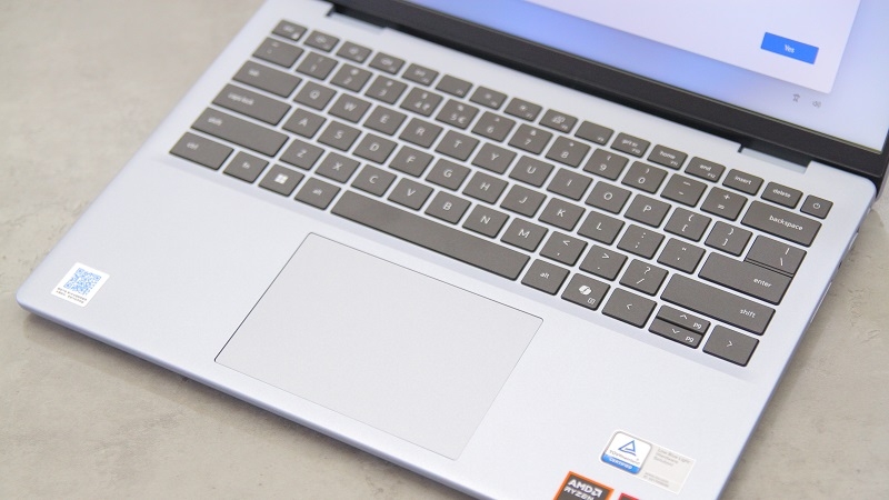 Laptop Dell Inspiron 14 5445 2024 Laptop Dell Inspiron 14 5445 2024