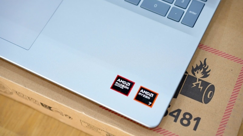 Laptop Dell Inspiron 16 5645 Laptop Dell Inspiron 16 5645