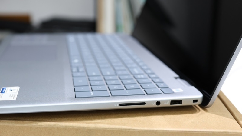 Laptop Dell Inspiron 16 5645 Laptop Dell Inspiron 16 5645