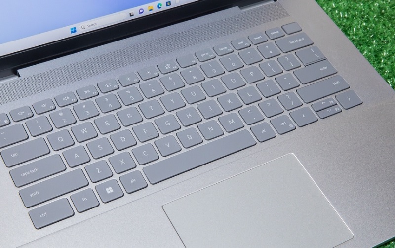 Dell Inspiron 16 Plus 7630