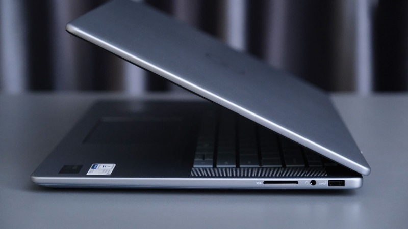 Laptop Dell Inspiron 16 Plus 7640 2024 Laptop Dell Inspiron 16 Plus 7640 2024