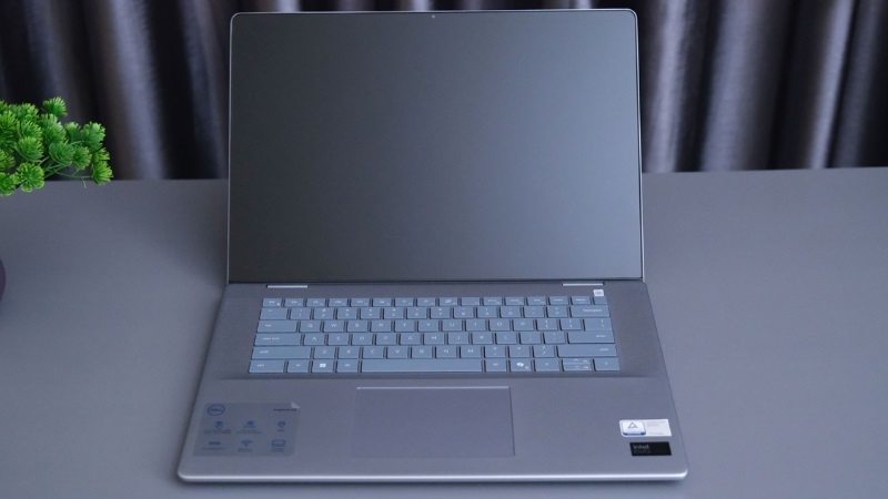 Laptop Dell Inspiron 16 Plus 7640 2024 Laptop Dell Inspiron 16 Plus 7640 2024