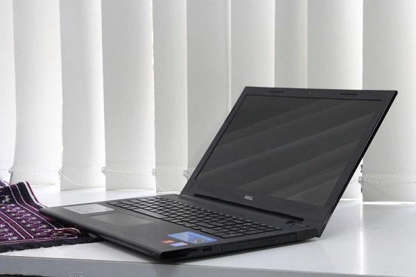 Dell Inspiron 3443