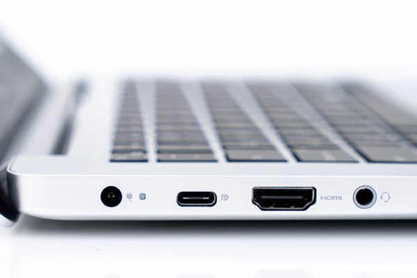 Cạnh trái của máy