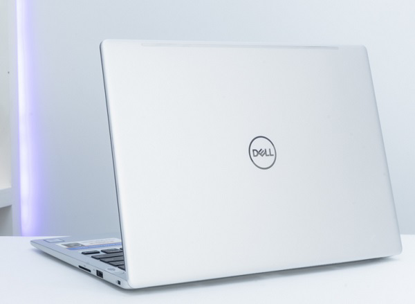 Dell Inspiron 7370
