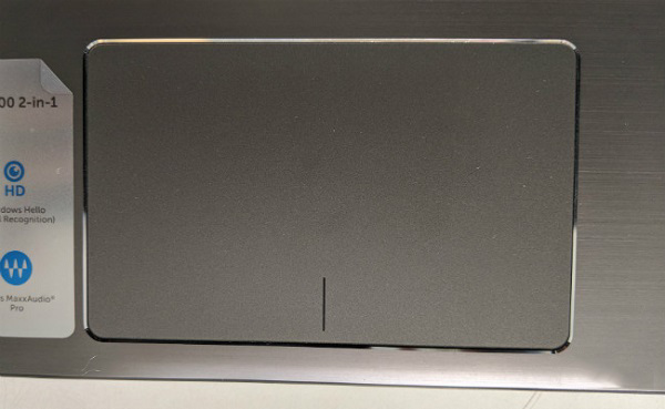 Touchpad thông minh và rê chuột trơn tru