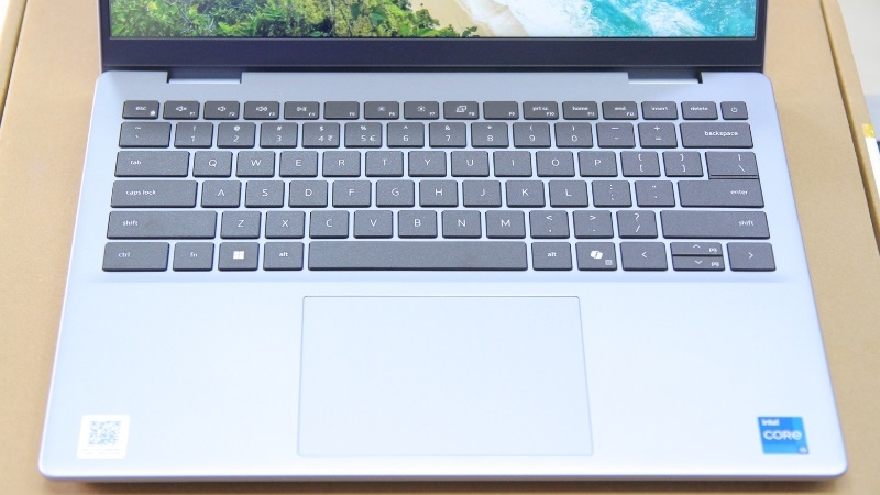 Laptop Dell Inspiron 7440 Plus 2024 Laptop Dell Inspiron 7440 Plus 2024