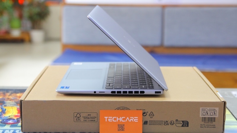 Laptop Dell Inspiron 7440 Plus 2024 Laptop Dell Inspiron 7440 Plus 2024